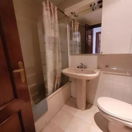 Apartamento Con Piscina Y Garaje *